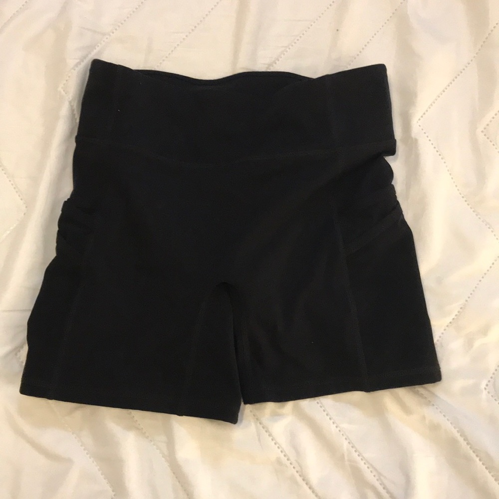 Fabletics Trinity Shorts
